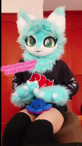Pulpo owo  #furry #pawsfurry #furryfandom #furrytiktok #furrywolf #fursuit #kemono #fursuiter 