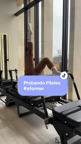 Probando #pilatesreformer por primera vez en @Casa Alta Studio 🔥  #ulima #jockeyplaza #pilatesmat #lima #limaperu #limaperu🇵🇪 #surco #fuerza #barre #Yoga #pilates #deporte #studio #Vlog #minivlog