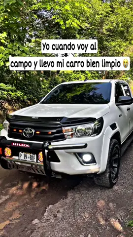 Pero el dilema es que es carro de campo😏#hilux4x4 #teamhiluxsv 