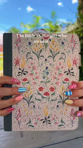 We love our Bibles 😝🙌 #bible #biblestudy #girls 