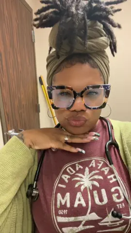 Either I’m going to work or wear lip combos… I can’t do both! #liner #lips #gloss #lunch #break 