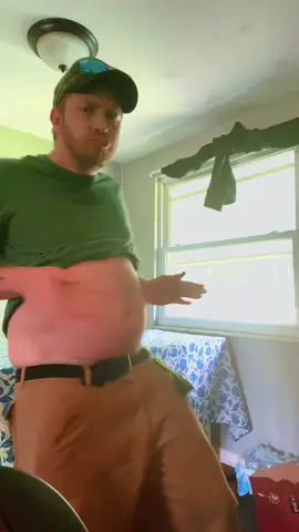 Dont hate me 😂😂 #appreciate #dadmoves #dadbod #foryoupage 