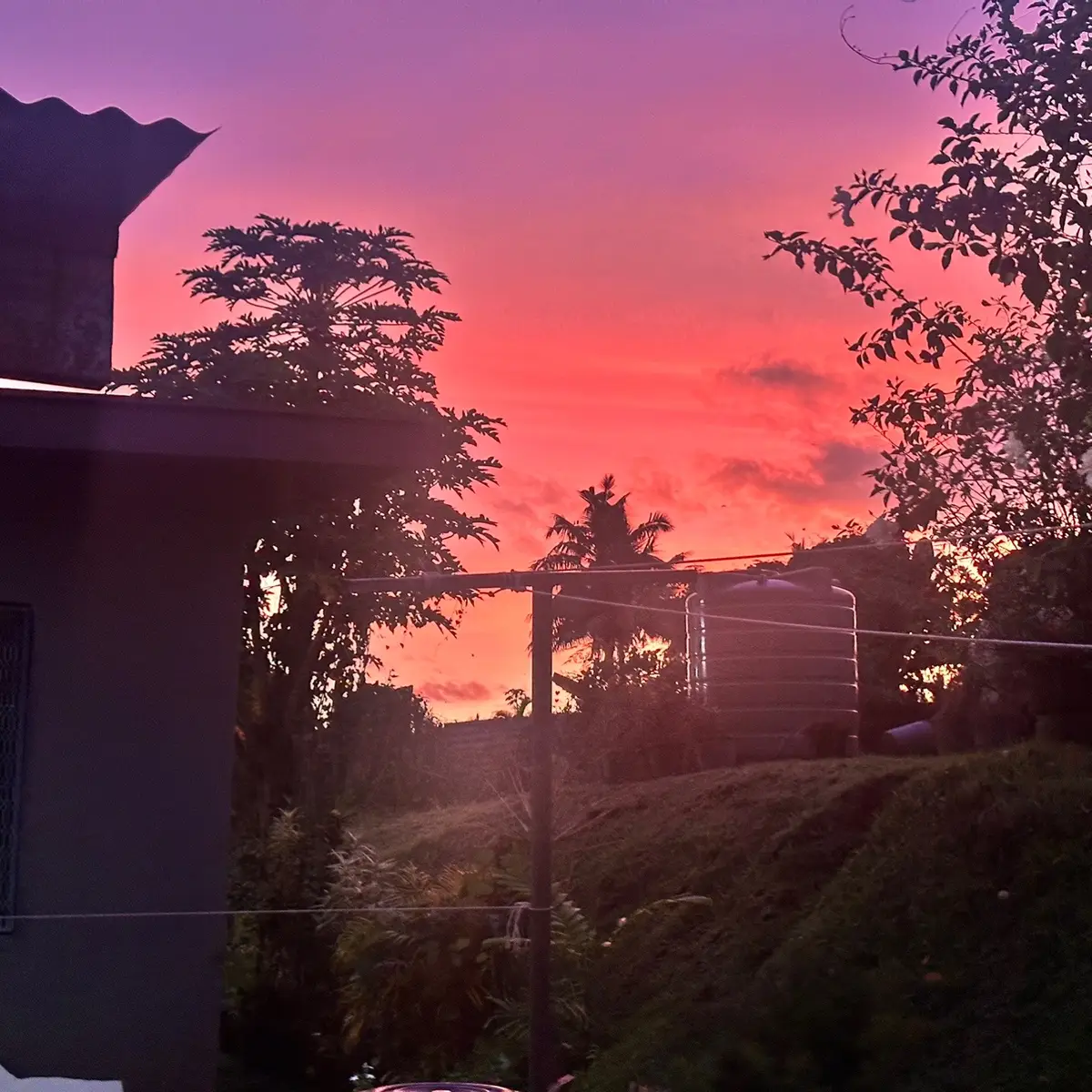 I didn’t even edit it #sunset #editing #fiji #photography #fyp #foryou #creatorsearchinsights 