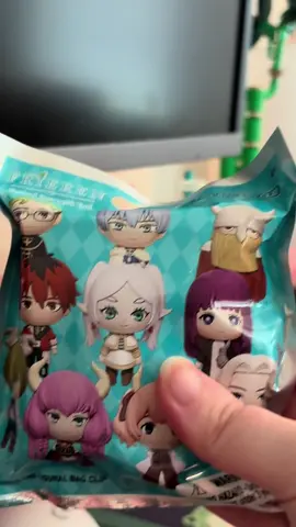 And to think I wasn’t even going to buy one👀  Btw the only reason I didn’t want Fern is bc I alr have that sweet bb🥰#anime #frieren #frierenbeyondjourneysend #blindbox #blindbag #exclusive 