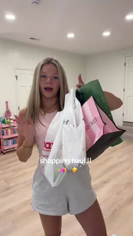 here’s my haul!!! what’s your fav thing i got? #haul #shopping #shoppinghaul #haultok 
