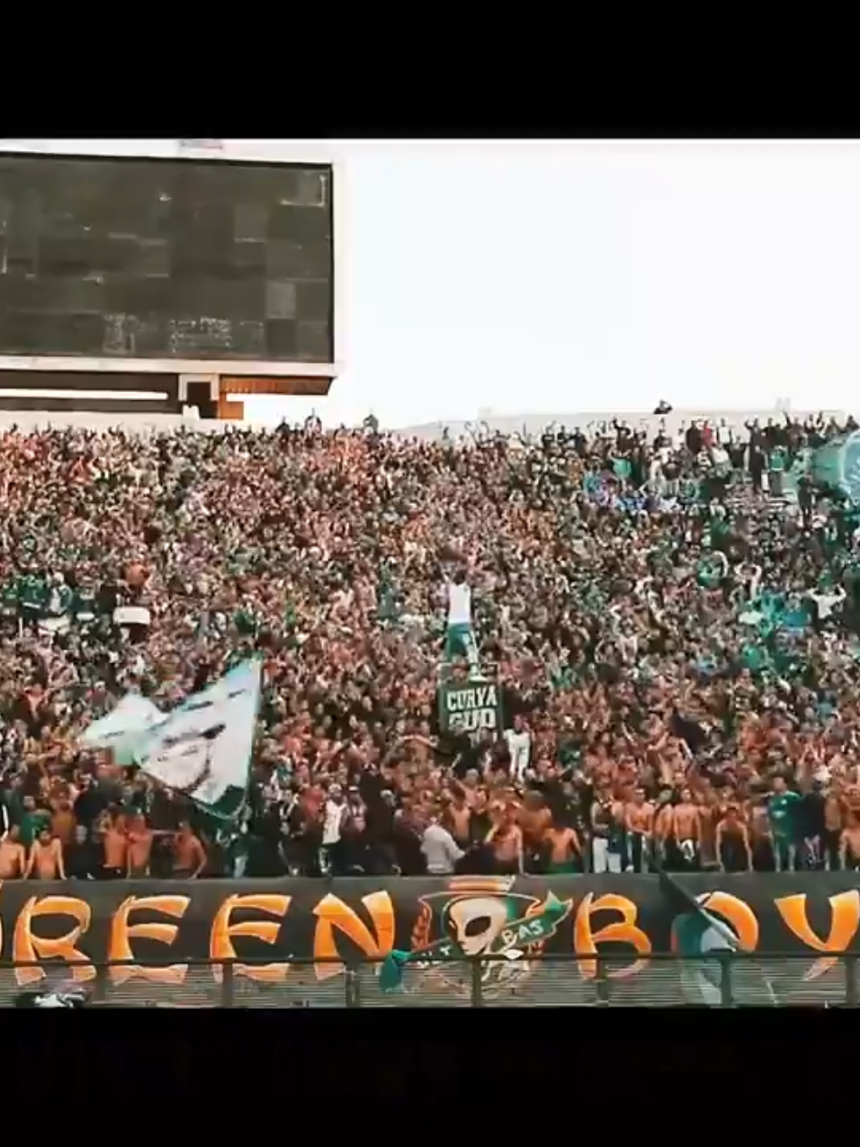 #courvasud💚🦅 #raja #ultrasegales #fyp #morocco🇲🇦 