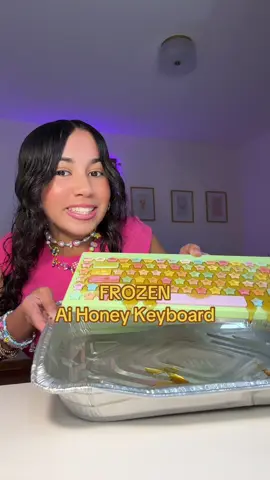 Everyone commented to freeze it so here you go!!! #frozenhoney #aihoneykeyboard #honeykeyboard #honey #ai #aiinspiration #asmr 