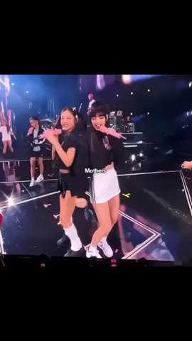 Ahyeon and Asa, Jennie and lisa  #Blackpink #babymonster #Asa#Ahyeon #Jennielisa