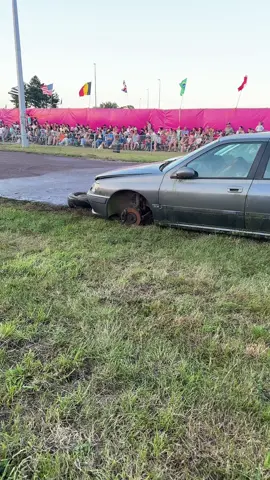#spectacle #cascadeurs #monstertruck #voiture #pourtoi #foryou 