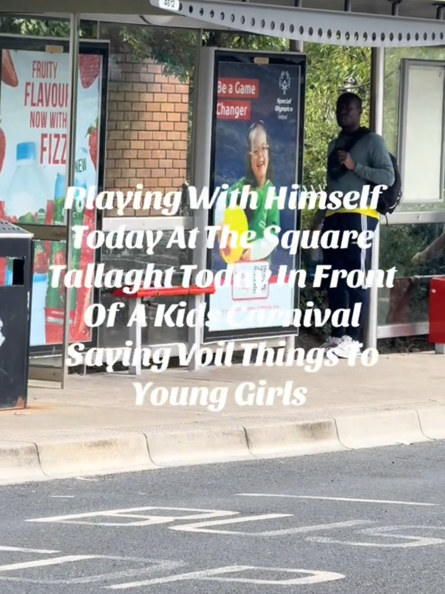 Muppet Ronce in #Dublin around #children behaving like Jimmy Savile #Ireland #ChildSafety #England #ChildProtection