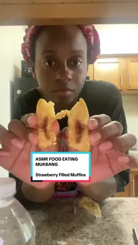 ASMR FOOD EATING MUKBANG Strawberry Filled Muffins: ————————————- #asmrfoodeating #asmreating #asmrfood #asmreatingfood #asmrdesserts 