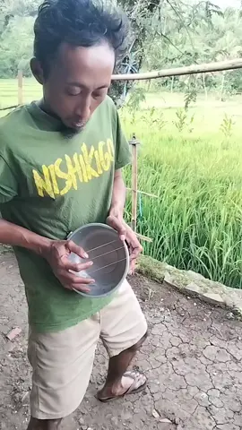 SOAD versi kearifan lokal #systemofadown #toxicity #toxicitysystemofadown #music #metal #funny #funnyvideo #fyp #fypシ #fypシ゚viral 