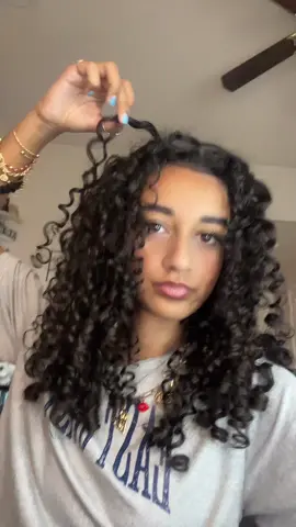 day 2 curl unboxing #foryou #fyp #curlyhair #3bhair #bonnet #curls 
