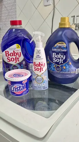 Por aqui já temos roupa lavada, passada e fogão limpo com meu produtos queridinhos da @casadege  O Lava Roupas Líquido Baby Soft Maxx Azul tem alta performance sobre a sujeira do dia a dia e possui ação antimanchas!! O Amaciante Concentrado Baby Soft possui uma fragrância suave e mantém as roupas macias e perfumadas por mais tempo e rende muito e pode fazer até 150 lavagens! O Sem Passar Baby Soft deixa as suas roupas limpas, cheirosas e desamassadas, sem a ajuda do ferro de passar! Pasta Cristal Rosa é uma grande aliada na limpeza de gordura e sujeira pesada. Agora Cristal é da família Urca!! Você pode adquirir todos os produtos no site @casadege para meus seguidores tem cupom de desconto nas compras feita pelo site!! 🏷CUPOM DESCONTO: dica10 #casadege  #lavaroupa #roupalimpa  #fogaolimpo  #rotinadiaria 