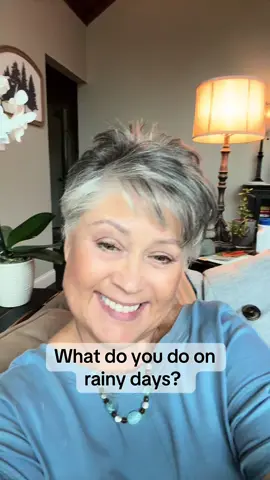 Having fun on rainy days! What do you do on rainy days. Seriously….follow me💙 #followme #💙💙💙💙 #rainyday #ugc #funny 