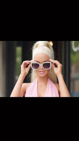 The audacity walked up, the gloss clapped back 💅 #dolly #ai #kardashian #realitytv #barbie #Vlog #viral #pinkaesthetic #meme #bossbabe #viralvideo 