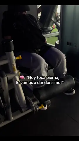 Dos días sin poder caminar jajajaja  #contentcreator #lov #fyp #contentcreation #gymlover #gymrat #gymmotivation 