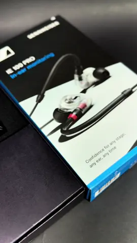 ¡El sonido que mereces en cada show! 🚀 Los @Sennheiser IE100 PRO te dan el control total de tu mezcla. Escucha cada detalle con una potencia y claridad de verdad. Desarrollados para las altas expectativas en los escenarios en vivo, estos audífonos garantizan una visión acústica precisa para músicos y DJs 🎧. Incluso en los niveles de sonido más altos, cada detalle permanece nítido y sin distorsión. Es hora de sonar como un profesional👌.  Disponible para compra online💻 en:  -https://electronica2001es.com/ -Whatsapp https://wa.me/50378607797 • Precio de venta: $150.00 • (el precio de este articulo puede variar en días posteriores a esta publicación) #Sennheiser2001 #SennheiserSV #MusicaSV #Artista503 #Sivar #MusicGear #LiveMusic #MusicaEnVivo #Musico503 #Artista #Performer #Electronica2001 #ElSalvador
