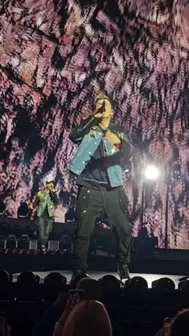 @Backstreet Boys na Sphere solo @Nick Carter Shape of My Heart General Admission July 13th #intothemillennium #backstreetboys 