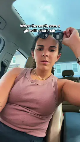 Definitely don’t miss that😵‍💫😵‍💫 #foryou #wlw #lesbian  #buzzcutof2020 