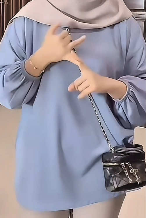 kaos wanita oversize dipakai jalan seharian super nyaman #kaos #kaosoversize #kaosmurah 