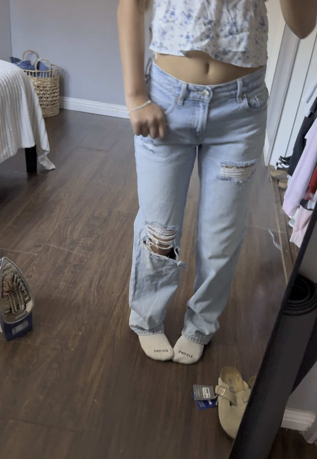 TikTok won’t let me put a sound #fyp #viral #trend #content #fy #natistyless_ #parati #jeans #outfitinspo #xyzbca #blowthisup #fyppppppppppppppppppppppp 
