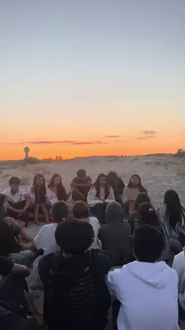 worship on the beach>>                  #worship #christiantiktok #jesussaves 