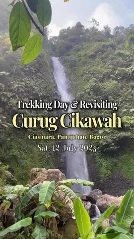 Trekking Day & revisiting CURUG CIKAWAH, Ciasmara, Pamijahan, Bogor. Saturday, 12 July 2025. . Berada di ketinggian sekitar 1094 mdpl, disebut Curug Cikawah karena ada pertemuan antara air curug yang dingin dengan air belerang yang panas. Kembali mengunjungi curug ini setelah 3-4 tahun lalu, sebagian besar masih sama. Hanya jalurnya sekarang sudah ditata lebih baik, jadi lebih mudah dilewati. Jalur trekking yang lengkap, ada sawah, tanah, batu. Lalu ada sungai, bukit, air terjun. Seru! Trekking menuju curug sejauh kurang lebih 3.1-3.2 km ditempuh dalam durasi perjalanan sekitar 2.5 jam (sudah termasuk berhenti istirahat & foto-foto). . Trekking buddies: @anitahadinata @wellys3 @cpasaka @andreas_sugianto @satuchrome @dominaaurora  . #CapCut #TrekkingDay #BackToNature #Exercise #CurugCikawah #Pamijahan #Bogor #Indonesia #trekking #Hiking #DaySixProductions #DaySixPhoto #HeruSungkono . Lokasi titik awal: Istana Batu Cibeureum https://maps.app.goo.gl/HbYTxwVEqKXxKMin6?g_st=ipc (bisa parkir kendaraan di situ).