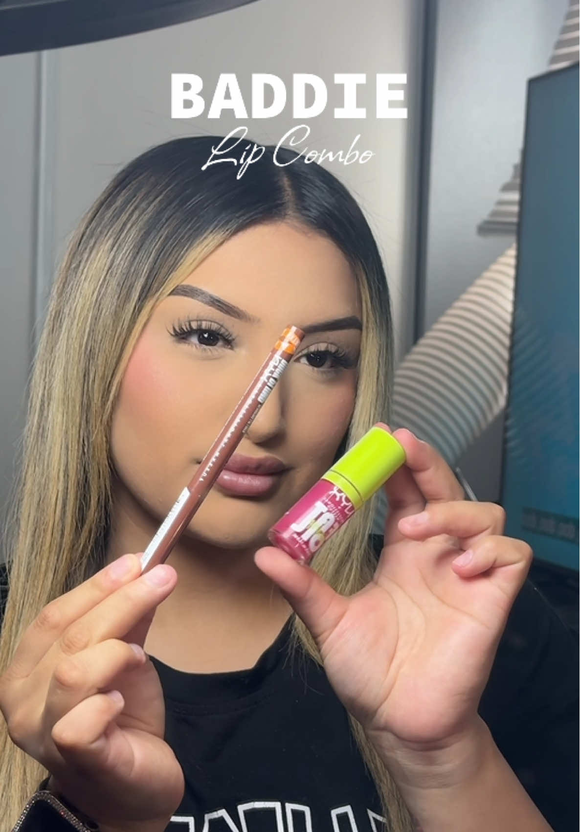 NYX cosmetics never lets me down 😍💋 @NYX Professional Makeup #baddielipcombo #lipcombo #fatoillipdrip #duckplumplipliner #makeupaddict #fyp #parati 
