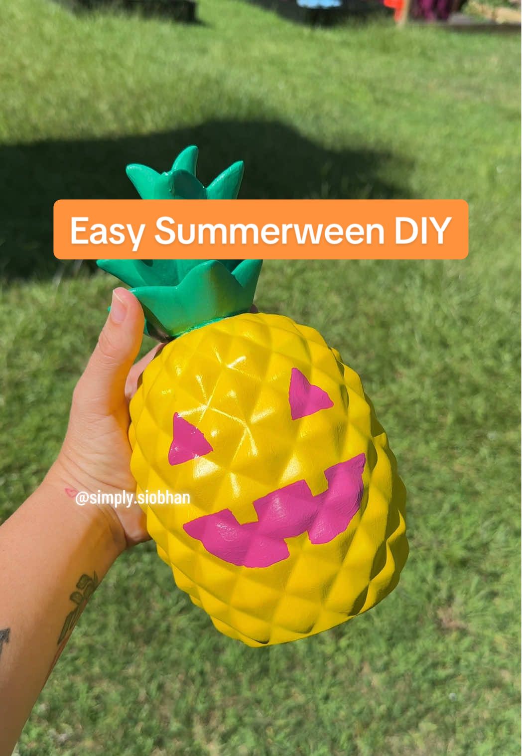 🎃 This easy Summerween DIY project was completed in one day for literally $1 and change 🙌 Here’s exactly how I created it, so you can make your own at home too! I spotted this random ceramic pineapple at my local Goodwill for $1.09 and knew it deserved a new life. I already had plenty of paint at home, so it was my only project expense. I thoroughly cleaned it, then lightly sanded it to scuff it up and make the fresh paint adhere better. Next I did a quick coat of primer and sped up the dry process by letting it “bake” in the sun. I pulled out the crazy assorted used acrylic paints from past projects and chose the final colors based on what I had! Green stem, then sunshine bake; yellow body, sunshine bake; and finally hot pink eyes. I roughly sketched the placement first using a light pink washable marker. After it was fully dry I gave it a light coat of clear satin spray paint and she was ready to go! (And yes, this is exactly how I spent my time last weekend while the hubs and kids were gone and it was perfect 🤣) #summerween #spookyszn #spookyvibes 