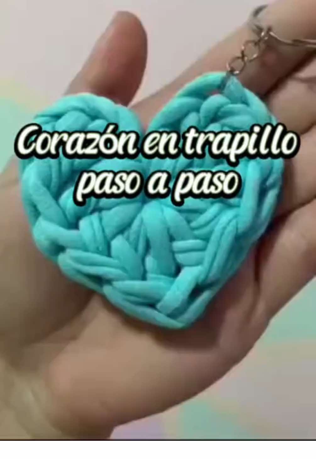 ¿Buscas un detalle tierno y versátil para tus proyectos tejidos? 💖 Aprende paso a paso cómo hacer un corazón de trapillo tejido a crochet. Ideal para llaveros, adornos, regalos hechos con amor o complementar tus creaciones artesanales. ¡Fácil, rápido y perfecto para emprender! 🧶✨.   #crochet #trapillo #hechoamano #manualidades #diycrochet #corazoncrochet #tejidoamano #amigurumi #emprendimientoartesanal #tutorialcrochet #crochetlove #aprendeacrochetear #decoracionhechaamano #ideascreativas #hechoenmexico #creaconamor #inspiracioncrochet #creatividadsinlimites #artesaniamexicana #pasoapaso