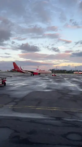 P  Balap🗿#fy #pesawatterbang #fyppppppppppppppppppppppp #batikairindonesia #lionair 