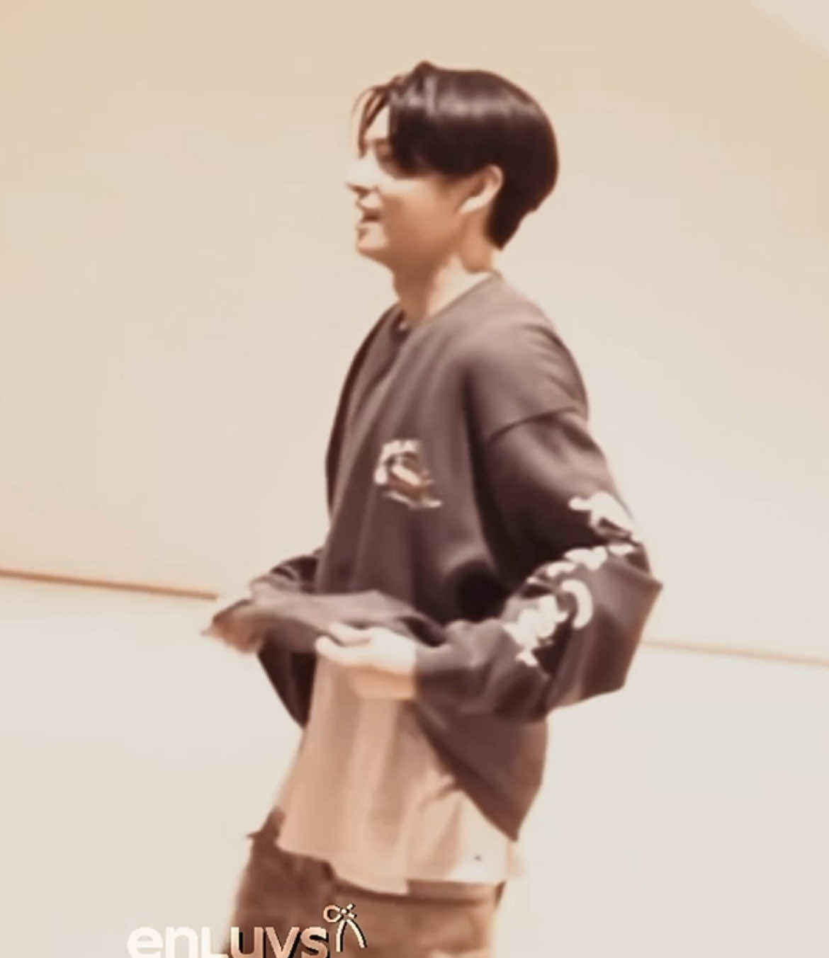 he def k!l!ed that specific dance step ☝🏼 #jake #simjaeyun #enhypen #enhypenedit #jakeedit #hot #enhypenjake #jakeenhypen #killinitgirl #jhope #bts #kpop #kpopfyp #kpopedit #fyp #viral #trend 