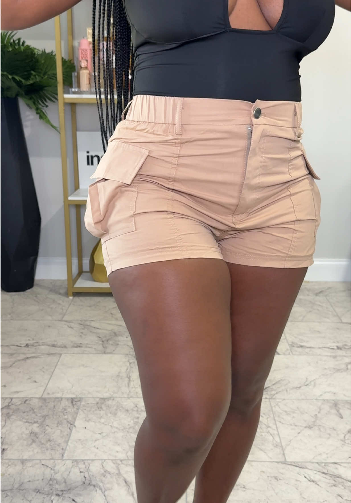 These cargo shorts are so cute! I definitely wish I would’ve sized up though 😌 #CargoShorts #womensshorts #WomensStyle #SummerOutfit #EverydayStyle #TikTokFashionFinds #OOTD #dealsforyoudays #tiktokshopcreatorpicks  #TikTokShopFinds 