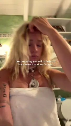 God gives his toughest battles to his strongest soldiers #girlhood #girlprobs #girlythings #girlproblems #oldersister #typeb #typebfriend #typebgirl #hotmess #hotmesssquad #brokegirl #brokegirlsummer 