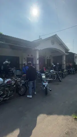 lintas timur memanggil🚀 #cb125se #cbtouring #gl100indonesia #masukberanda #fyp 
