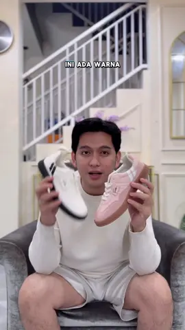 Ini sepatu memang best seller banget sih, produk nya belum ada aja udah diserbu😂 Yukk yang mau Po langsung chek keranjang kuning, dikirim tanggal 25 ini
