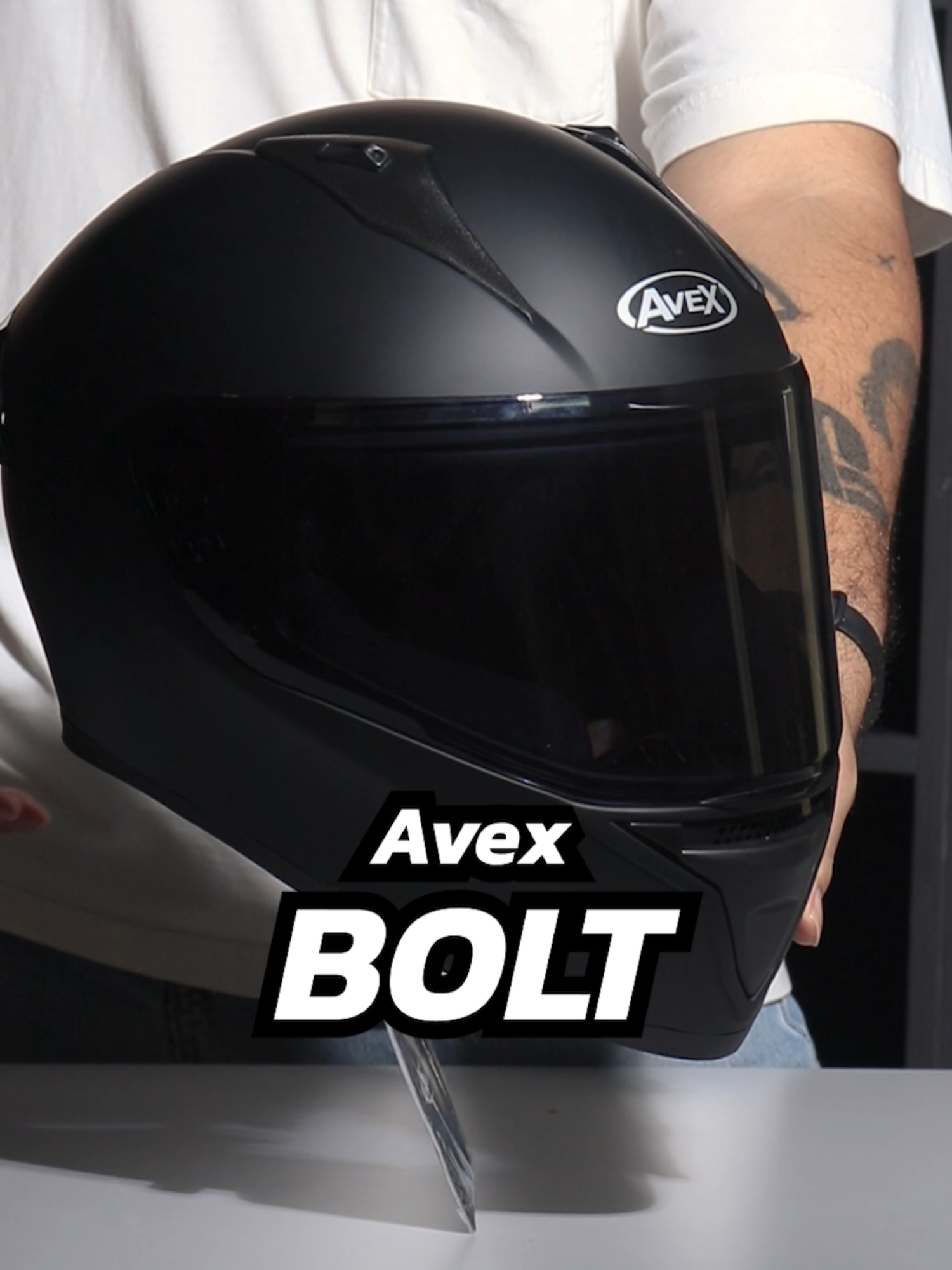 หมวกสปอร์ตรุ่นใหม่ AVEX Bolt มาพร้อมมาตรฐานใหม่ DOT แข็งแรงกว่าที่เคยมี ราคาเบาๆเริ่มแค่ 1,290 เท่านั้น!