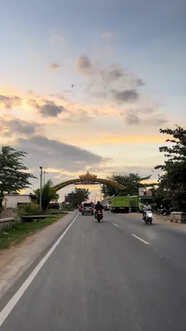 Kalo daerah lain cuma nyakitin coba geser ke Pringsewu  #lampung #lampungtiktok #lampungpride🔥 #lampunggeh #genz #genzlife #suasanadikampung #suasanapedesaan #pringsewu #pringsewu24jam #pringsewuupdate #pringsewubagiancidro #pringsewuhits 