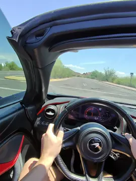 Morning cruise through the desert (tires are cold) #mclaren #fyp 