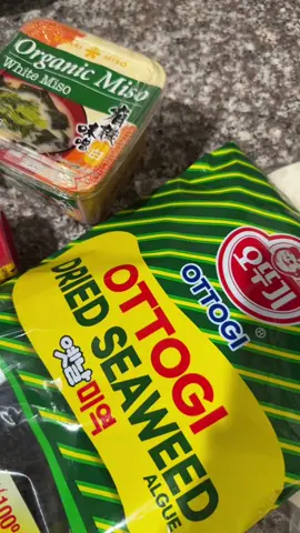 Thank you @Alissa Nguyen for the recipe 😮‍💨🤤 #misosoup #foodtiktok #Foodie #vlogs #recipes #Lifestyle #fyp #DinnerIdeas #dinner 