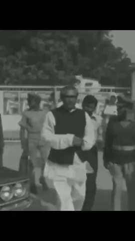 বাঁচতে হলে মানুষের মত বাঁচতে হবে।মরতে হলে বীরের মতো মরবো। 