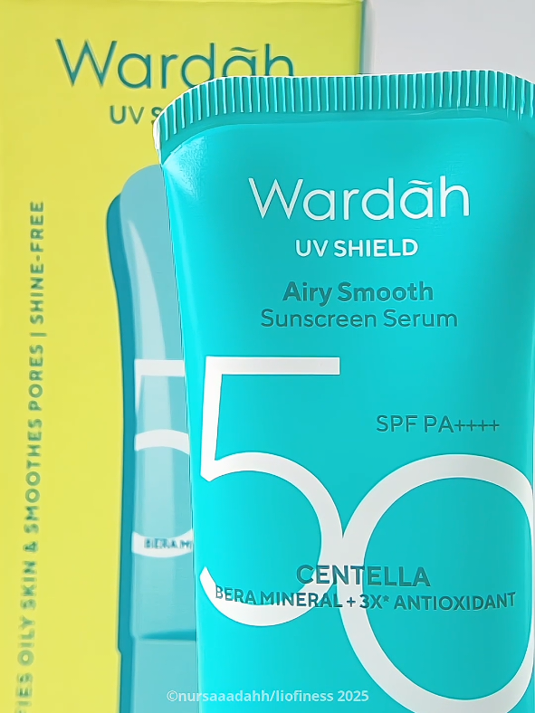 Kulit berminyak tapi pengen tetep matte & adem? Ini solusinya! Wardah UV Shield Airy Smooth Sunscreen Serum. ‎ ‎Dengan Powder UV Capsules, Centella & Bera Mineral, bantu kontrol minyak 60% lebih baik dan haluskan pori. Finish-nya fresh matte, ringan, cocok buat base makeup juga! ‎ ‎✨ Matte, smooth, dan nyaman seharian! ‎. . @wardahofficial  ‎#WardahSunscreenOfTheYear #WardahSunscreenBaru2025  ‎#SunscreenRinganTransparant #SunscreenViral  ‎#WardahSOTYReview #BestOilySkinSunscreen #Ugc #UgcCreator #UgcExample 