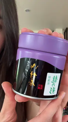 ถ้าชอบดื่มกาแฟดำแล้วอยากเปลี่ยนมาลองมัทฉะเข้มๆสักตัว ให้ลองรุ่นนี้ “KANBAYASHI SHUNSHO MATCHA RYU NO KAGE” 🍵 #matchalover #matcha #kanbayashi #matchapowder #matchatea #抹茶 #มัทฉะ #มัทฉะลาเต้ #matchalatte #ujimatcha 