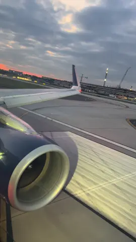 #Delta#avgeek#A321#takeoff 