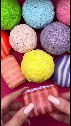 The green is so pretty #fyp #soap #crunchy #colorful #fypシ #viral #satisfyingvideo 