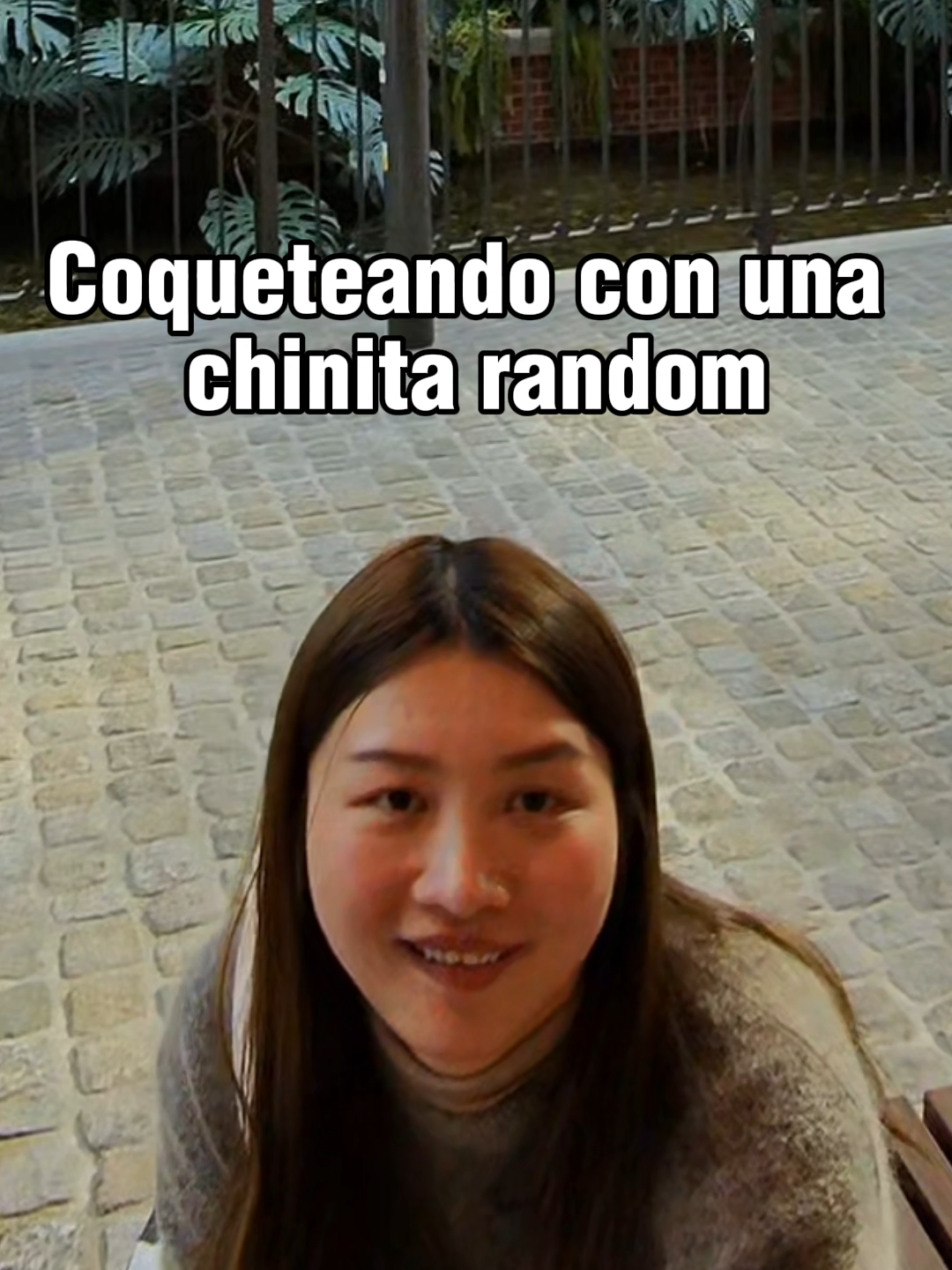 Quieres aprender un nuevo idioma conmigo? O a cómo hablarle a una mujer desconocida? O ambas, para que puedas hacerlo con infinidad de opciones? Entra al link de mi bio y te puedo guiar en toodo eso 😉 #bader #ligue #seduccion #daygame