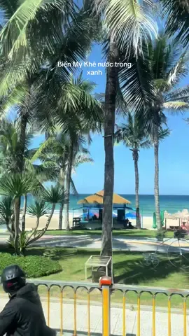 BIỂN ĐÀ NẴNG ĐẸP NHẤT VIỆT NAM CHƯA Ạ💕👙👒🌂🌞🌻   quay cam thường k chỉnh sửa j lun nhó #bienmykhedanang  #biendanang❤️ #dulichvietnam #danangtravel #kinhnghiemdulichdanang #xuhuongtiktok #viral 