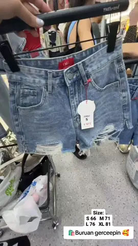 celana jeans pendek wanita jumbo hot pants korean style wanita celana sobek jeans 3 4 kekinian cewek short pants Dewasa #celanajeans #celanapendekwanita #shortpants 