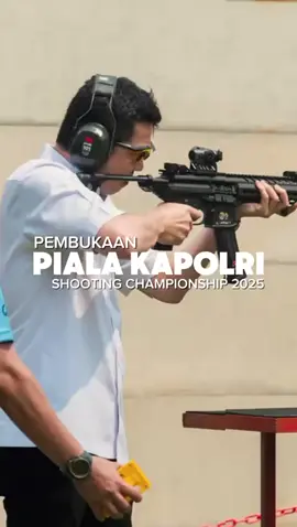 Mewakili Mas Menteri @ditoariotedjo untuk hadir dan ikut serta dalam sesi tembak ekshibisi di Kapolri Cup Shooting Championship 2025. Sebagai bagian dari peringatan Hari Bhayangkara ke-79, Polri dan Pengurus Besar Persatuan Menembak Indonesia (PB Perbakin) berkolaborasi menggelar Kejuaraan Menembak bertaraf internasional ini yang berlangsung hingga 20 Juli 2025.  Kejuaraan Kapolri Cup 2025 yang diikuti oleh 500 peserta dari sipil, TNI-Polri, Taruna Akpol, termasuk 5 atlet dari Rusia, Tiongkok, dan Jerman ini tidak hanya memperebutkan piala dan medali bagi para peserta, namun diharapkan mampu menambah minat masyarakat, khususnya pemuda terhadap olahraga menembak. #TH 